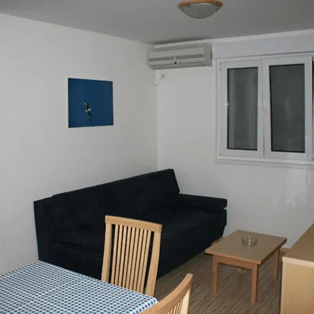 By The Sea Apartament *
